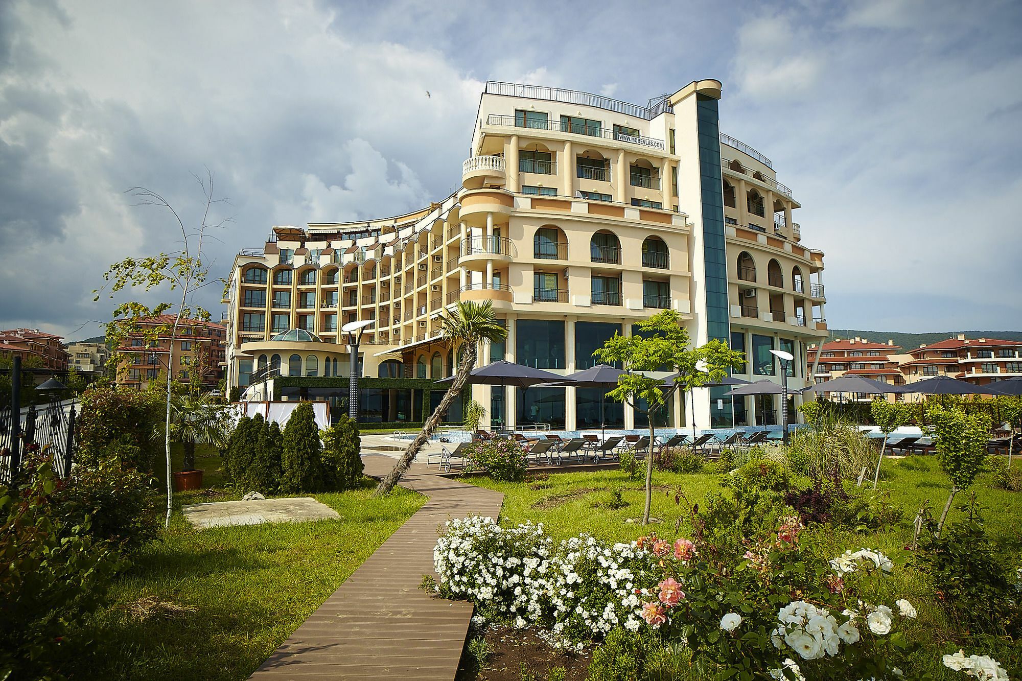 Grand Hotel Sveti Vlas Buitenkant foto